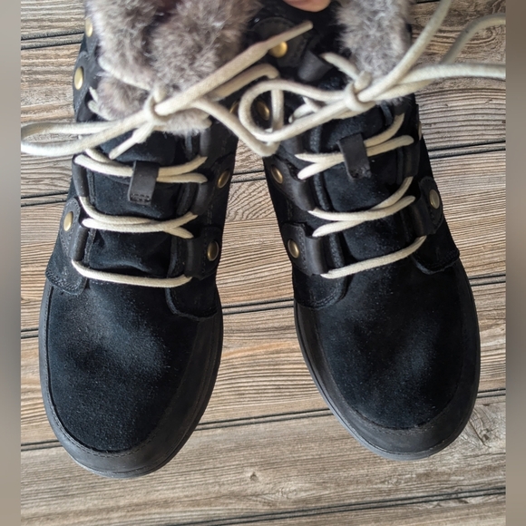 SOREL Explorer Joan Black Snow Boots In Super Condition Size 7 - Picture 7 of 10